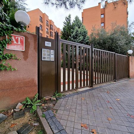 Samaniego, Piscina Y Garaje Junto Civitas Metropolitano Y Aeropuerto Madrid Luaran gambar